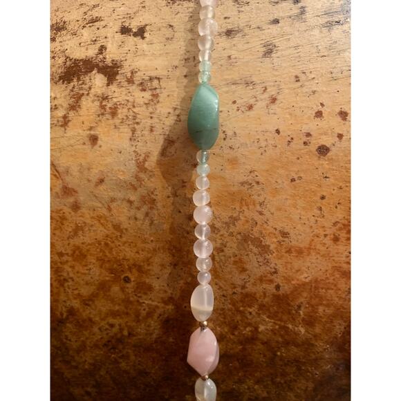 Rose Quartz and Green Chalcedony Necklace Vintage - Picture 5 of 6